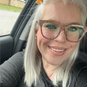 Meet your Posher, Heather